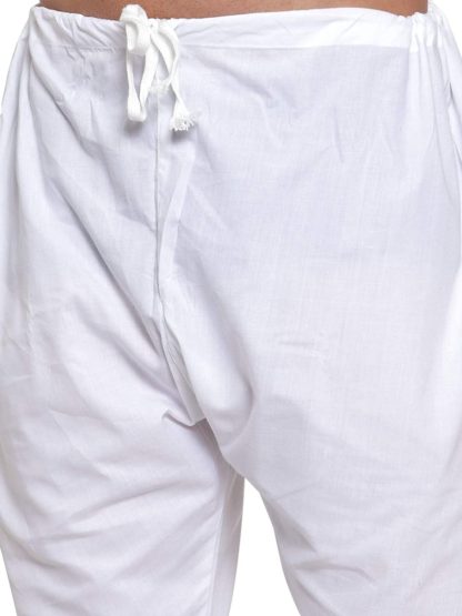 Men’s Kurta Pyjama Set.